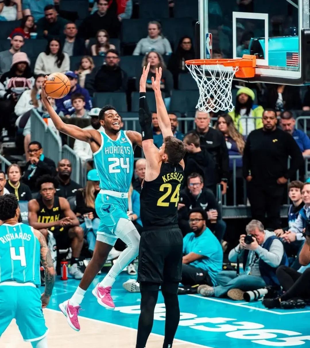 中超上海海港2025赛程一览表 中超上海海港2025赛程一览表